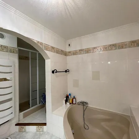 דירה T4 Tres Bien Situe Et Climatise LʼÎle-Rousse