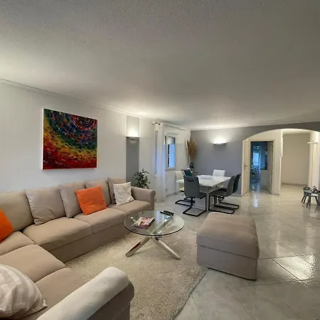 T4 Tres Bien Situe Et Climatise * LʼÎle-Rousse