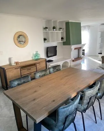 T4 Tres Bien Situe Et Climatise LʼÎle-Rousse