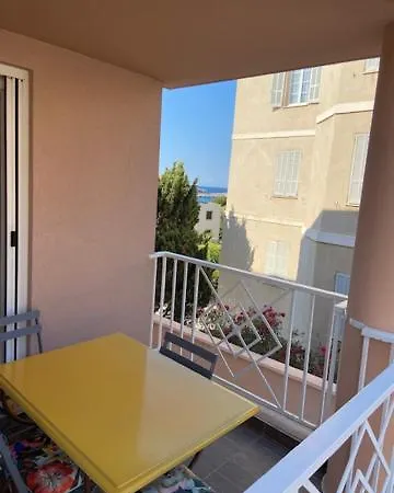 דירה T4 Tres Bien Situe Et Climatise LʼÎle-Rousse