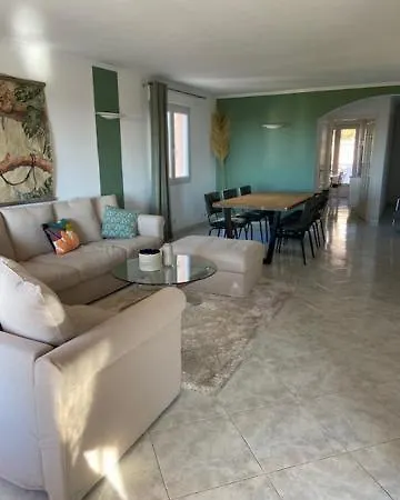 T4 Tres Bien Situe Et Climatise Apartman *