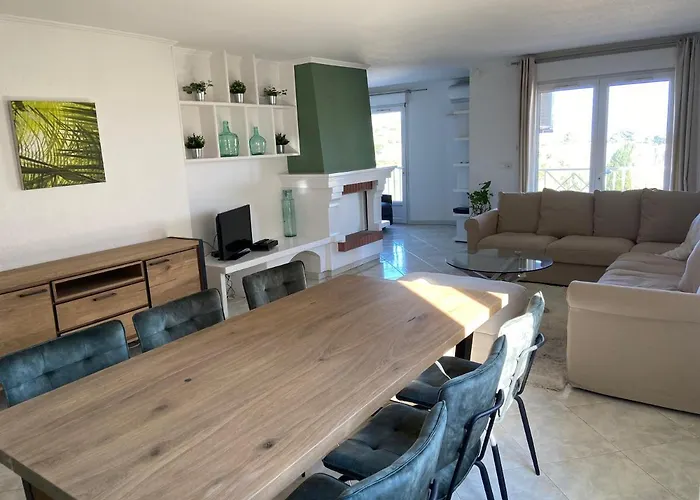 T4 Très Bien Situé Et Climatisé Appartement LʼÎle-Rousse