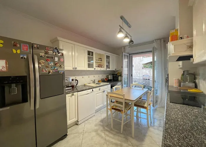 T4 Tres Bien Situe Et Climatise *