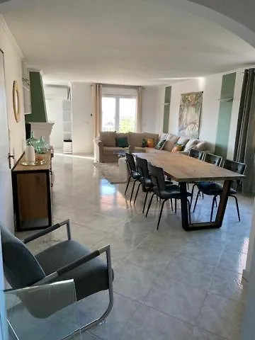 T4 Très Bien Situé Et Climatisé *