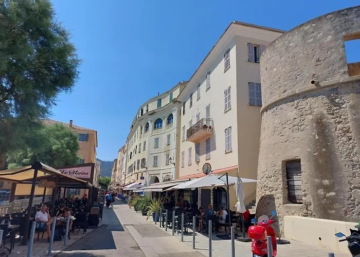 Apartmán T4 Tres Bien Situe Et Climatise *