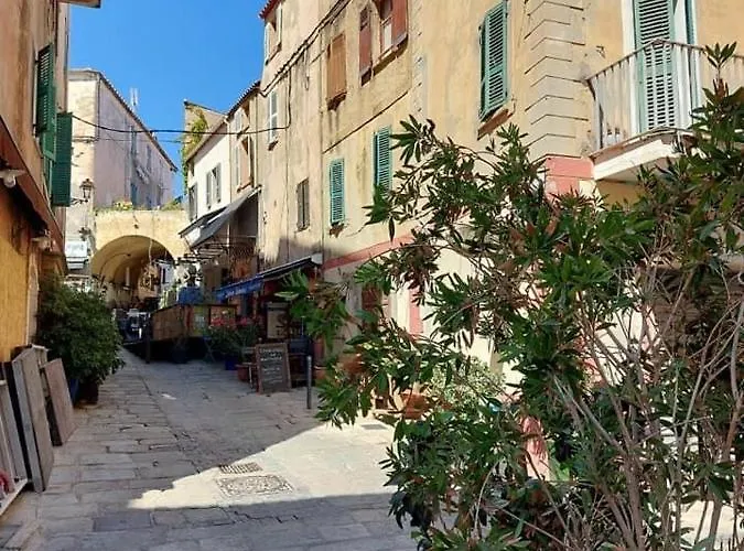 T4 Très Bien Situé Et Climatisé Appartement *