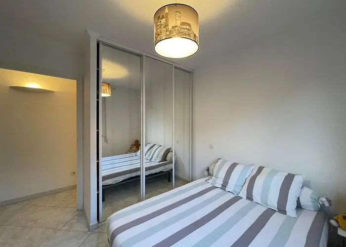 T4 Très Bien Situé Et Climatisé Appartement